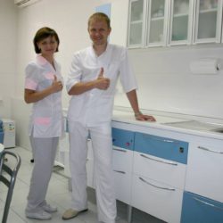 Doctor Pavel Alexandrovych Zaporozhchenko (ENT) with his assistant Olha Snisarenko are happy with Panmed furniture. 