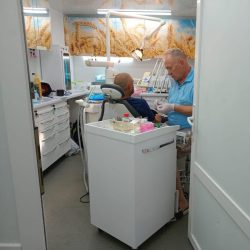 Пересувний стоматологічний кабінет “Victoria Secret”