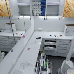 Пересувний стоматологічний кабінет “Victoria Secret”