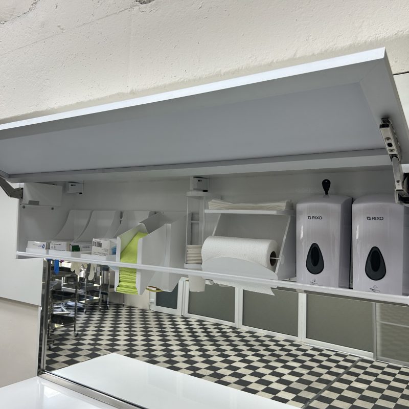 Нова модель! Наборний диспенсер для роздачі одноразового матеріалу.